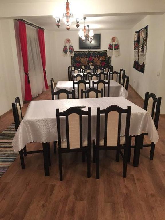 Pensiunea Vasilica Ceterasu Onceşti 外观 照片